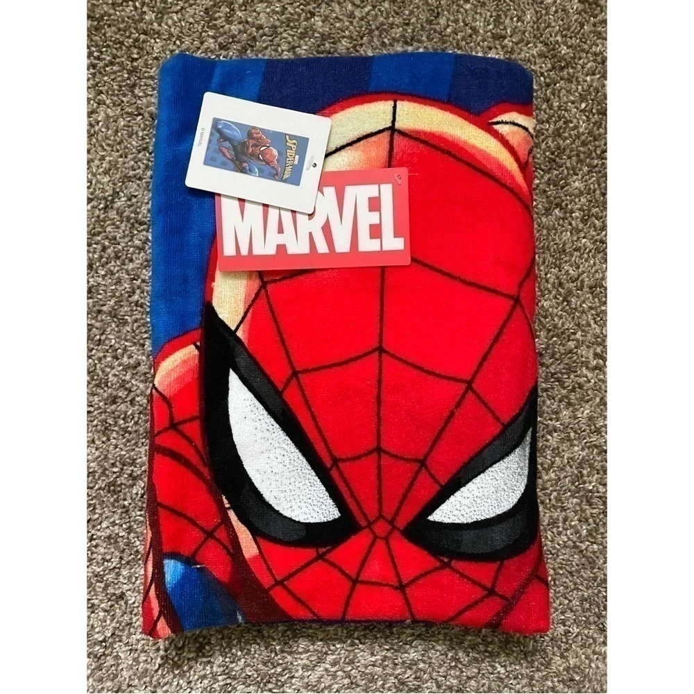 Marvel Exclusive : Spiderman Beach Towel | NWT | One Size 💙